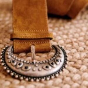 LOUVE BELT